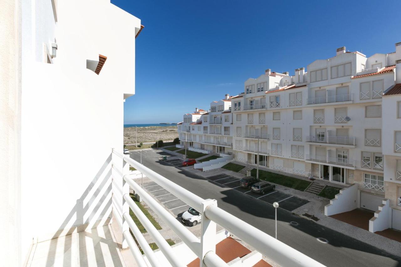 Baleal Beachfront Duplex Peniche Bagian luar foto
